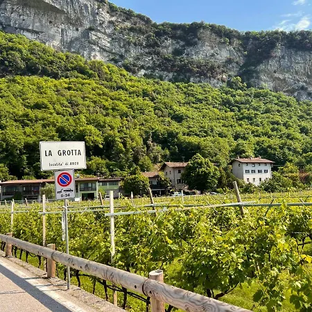 G-House Modernes Apartment Mit Tollem Ausblick Riva del Garda Exterior photo